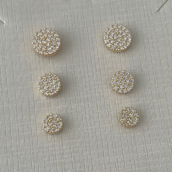 Trio de brincos de bolas cravejado em banho de ouro 18k