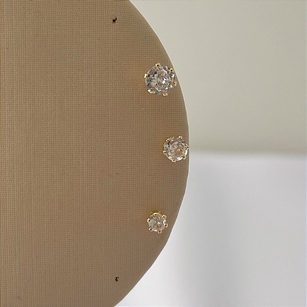 Trio de pontos de luz em banho de ouro 18k