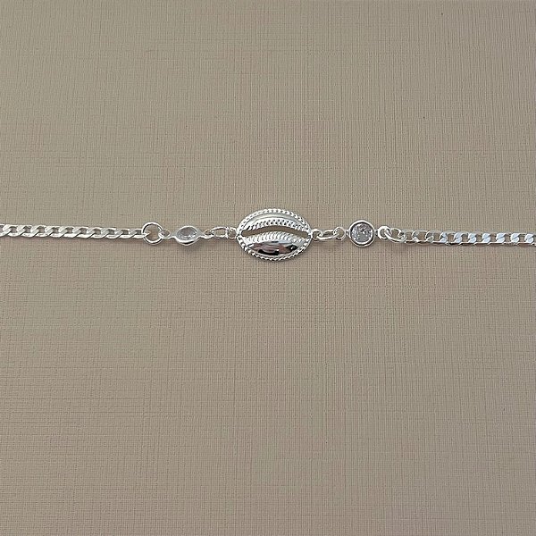 Pulseira com concha e pontos de luz em banho de prata silver