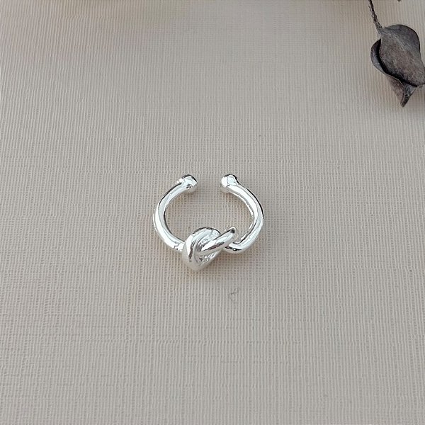 Piercing fake nó em banho de prata silver