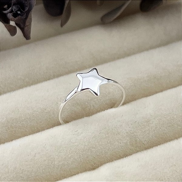Anel aro 14,5 estrela lisa em banho de prata silver