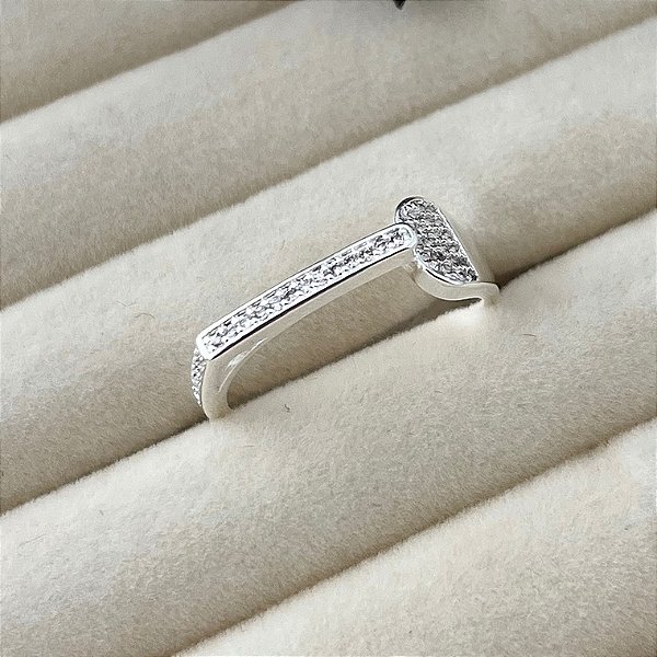 Anel aro 17 reto cravejado em banho de prata silver