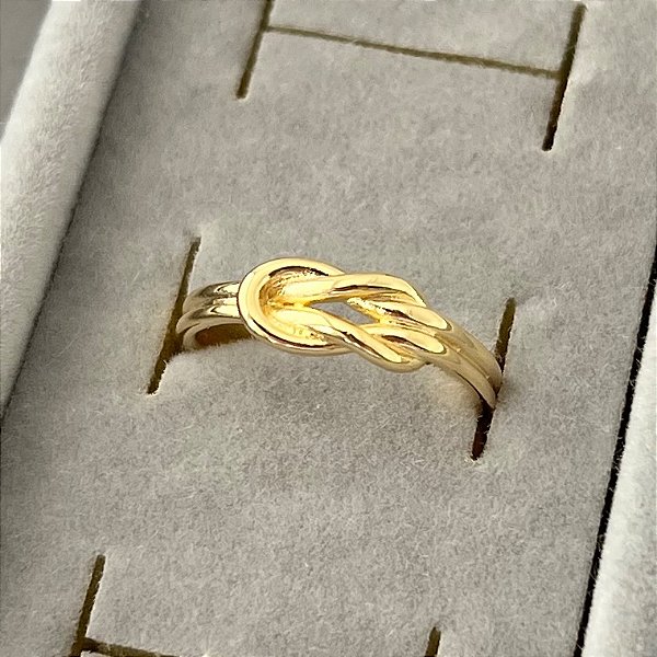 Anel nó aro 13 em banho de ouro 18k