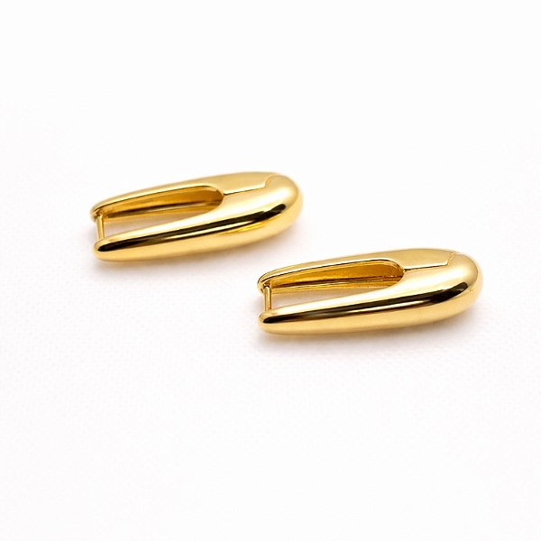 Argola palito robusta em banho de ouro 18k