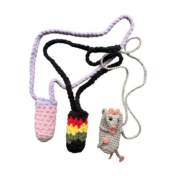 Porta Isqueiro em Crochê com Cordão Colar Artesanal