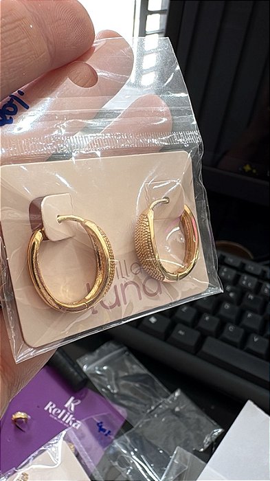 ARGOLA OVAL DOURADA - SEMIJOIA