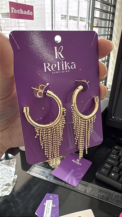 BRINCO ARGOLA COM FRANJA - SEMIJOIA
