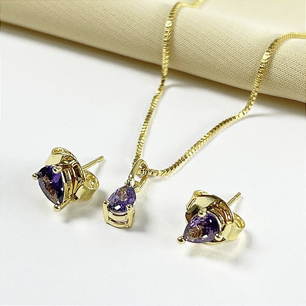 CHOKER FIO PINGENTE CORAÇÃO CRAVEJADO NO DOURADO - SEMIJOIA