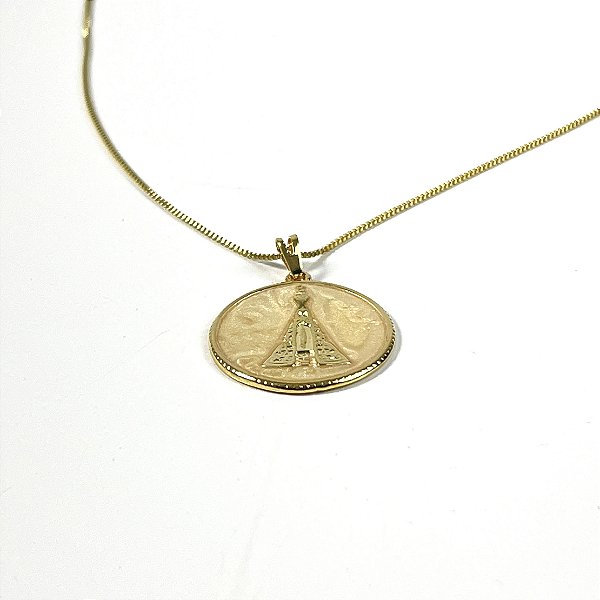 COLAR NOSSA SENHORA APARECIDA RESINADO NO DOURADO - SEMIJOIA