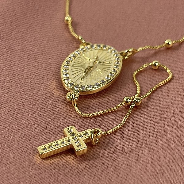 COLAR TERÇO VENEZIANA COM CRUZ PEDRARIA NO DOURADO - SEMIJOIA