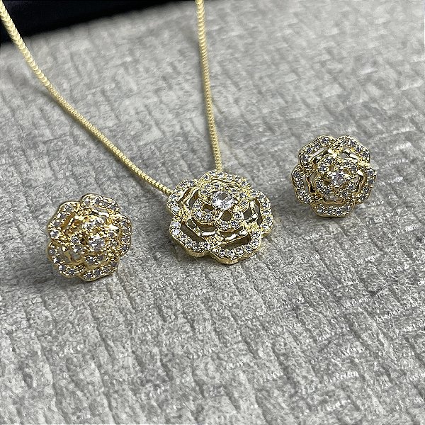 CONJUNTO FLOR CRAVEJADA DOURADA - SEMIJOIA