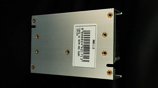 FONTE DE BEAM MAC AURA 19X15W