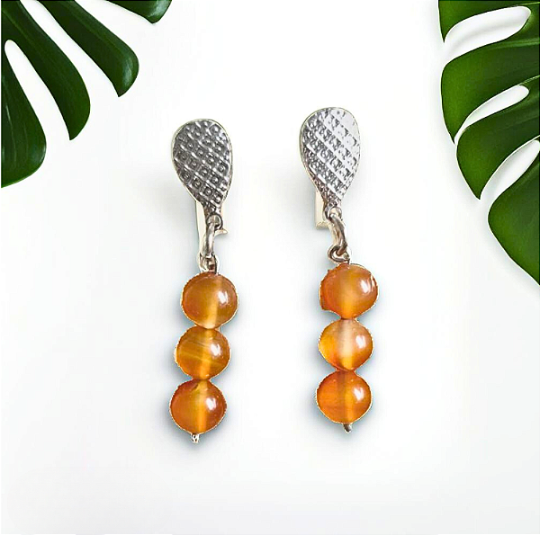 Brinco com Esferas em Pedra Natural - Estilo e Harmonia