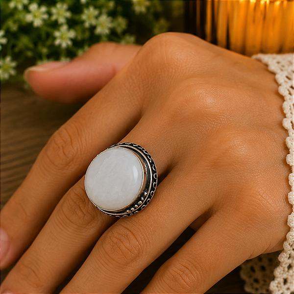 Anel em Prata Indiana com Quartzo Branco – O Cristal da Sabedoria e Purificação