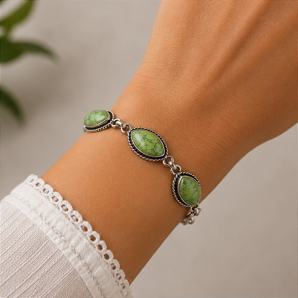 Pulseira em Prata Indiana com Turquesa Verde | Equilíbrio, Renovação e Elegância