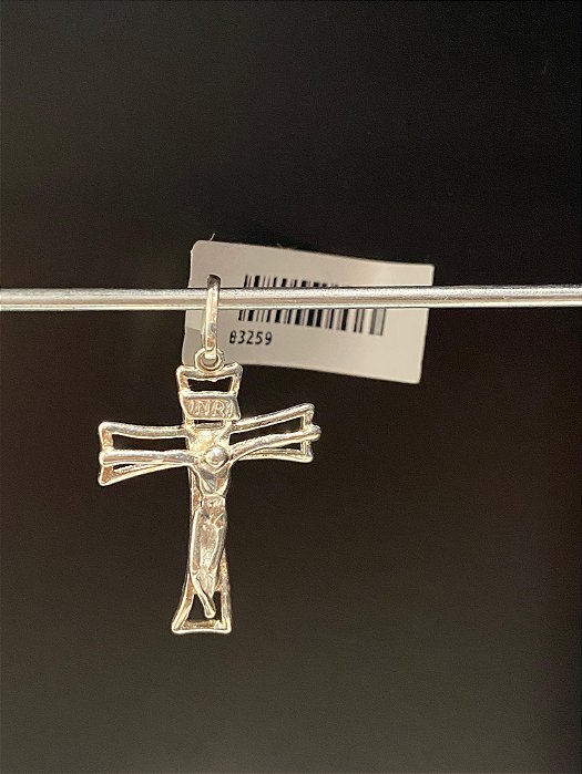 PINGENTE CRUZ COM JESUS