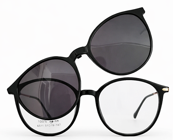 Armação de Óculos de Grau Feminino Clipon