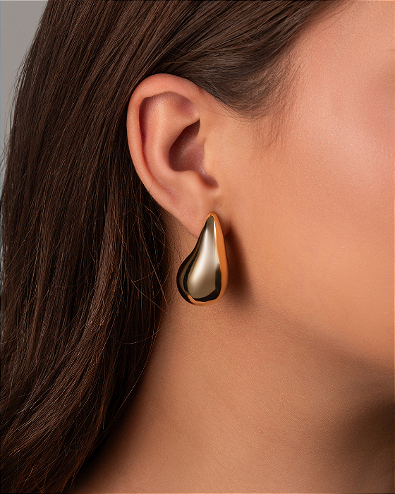 Brinco Gota Grande Dourado