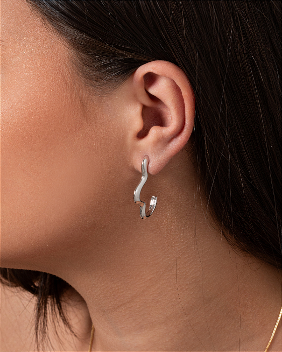 Brinco Ondulado Prata