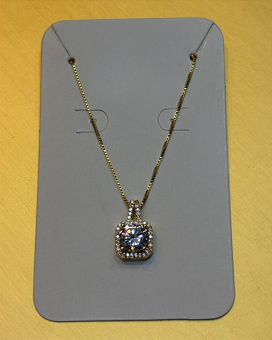 Colar Solitaire Royal