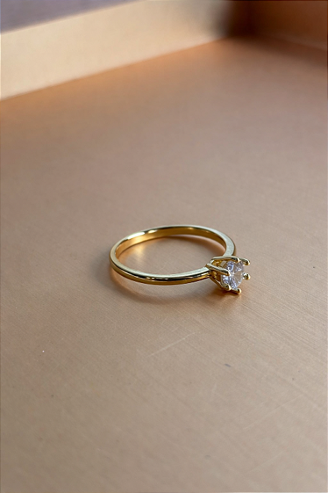 Anel Solitário Golden Sparkle