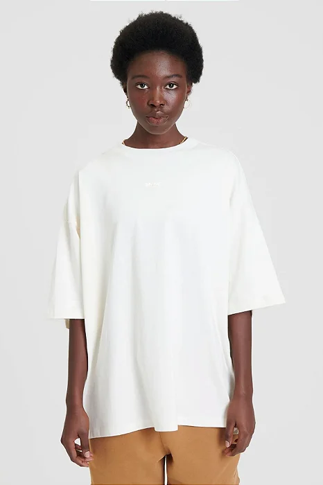 CAMISETA BAW NEW OVERSIZED ESSENTIALS - OFF WHITE