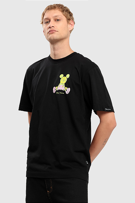 Camiseta Baw regular baw x disney - Preta