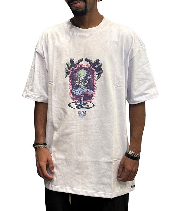Camiseta Volcon Oversized Comfort Conserve - Branca