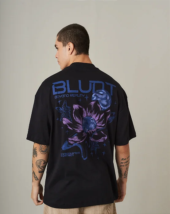 Camiseta Blunt Oversized Planet Flower - Preto