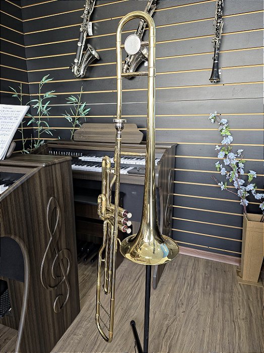 Trombone de pistos em Si bemol Dolphin - laqueado - venda no estado de conservação (SEMINOVO) #tromb-dolphin-260326