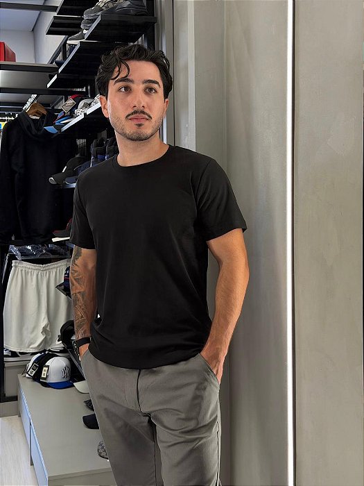 Camiseta Slim - Preto
