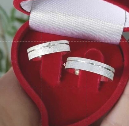 Par de alianças Dessa 4mm de namoro + anel solitário prata 950