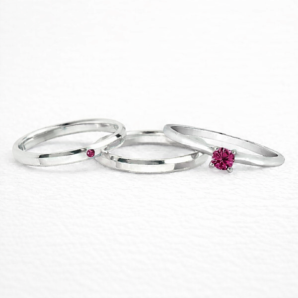 ALIANÇAS DE NAMORO PRATA 950 COM ANEL SOLITARIO DE COMPROMISSO RETA 2MM POLIDA COM PEDRA VERMELHA RUBI'