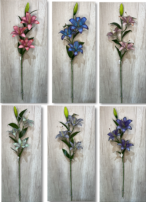 Galho Artificial de Lírios – Ref. 93160 Galho com flores grandes e realistas, pétalas com leve degradê e botão fechado n