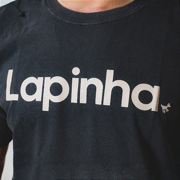 T-Shirt Estonada Unissex • CHUMBO com escrita BRANCA “Lapinhô”