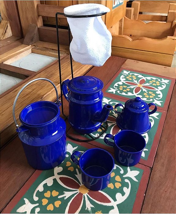 Cantinho do Café com Kit Bule Azul em Alumínio com Caneca