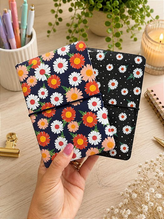 Mini Caderno Floral – UND