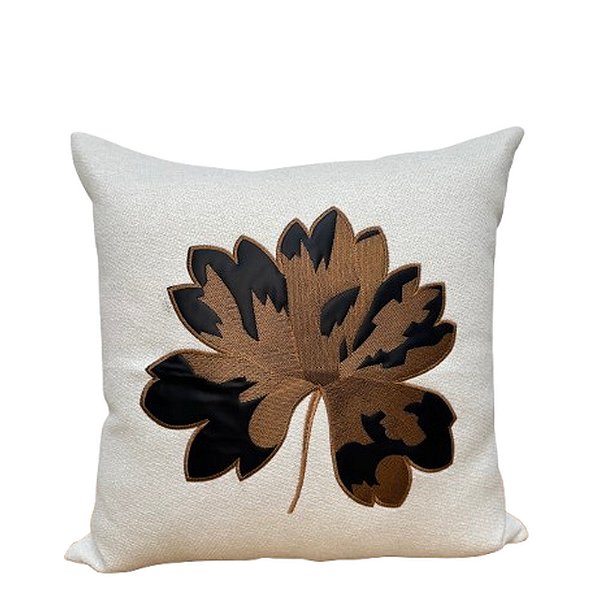 Almofada Bordada em Linho 52x52 - Folhas de Outono