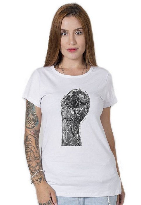 Camiseta Feminina Punho Negro