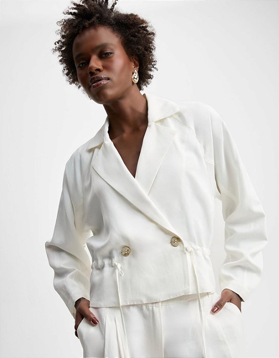 JAQUETA TRANSPASSADA COM BOTÕES