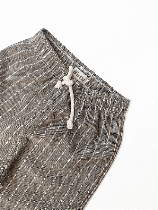 Calça Reta - Risca de Giz Marrom