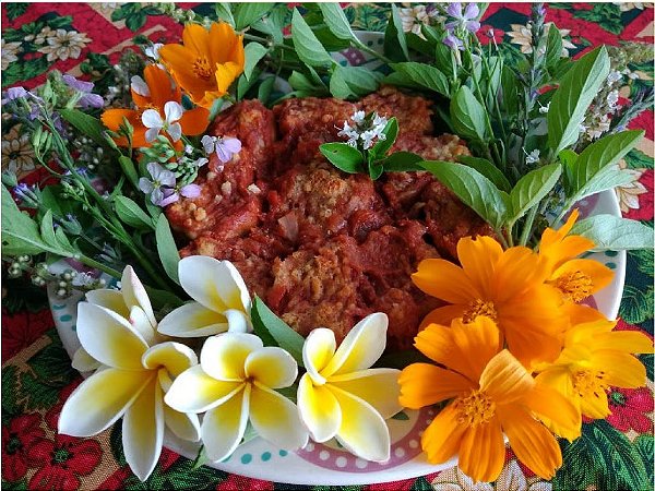 Rondelli de ricota e nozes com molho sugo ao perfume de manjericão
