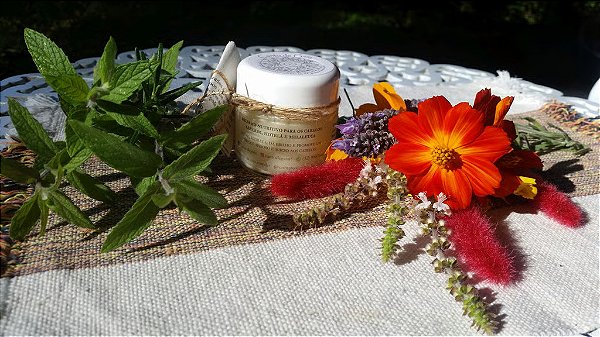 Bálsamo regenerador para pontas ressecadas e umectação natural