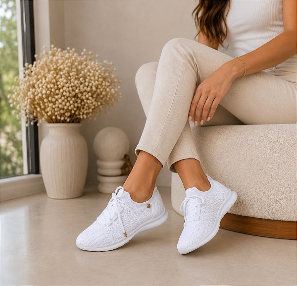 Tênis Feminino Casual em Malha Branco
