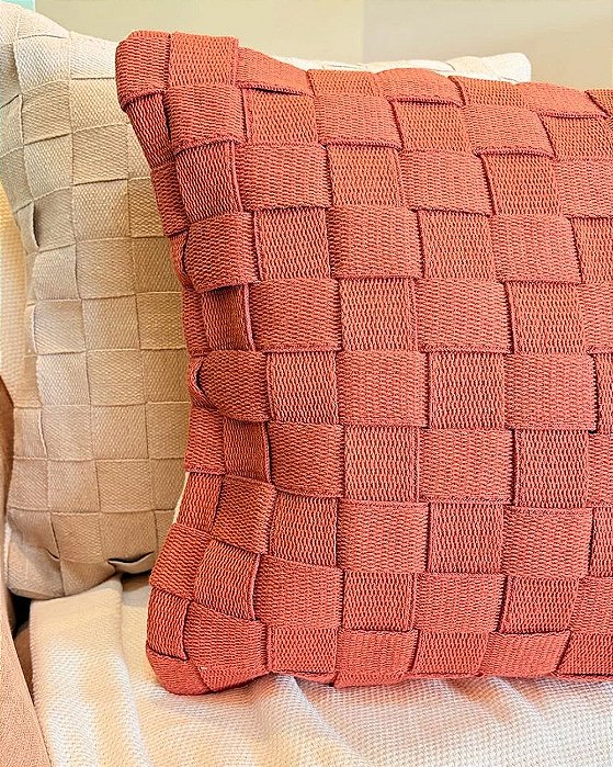 Almofada Ravena em Trama Terracota 45x45cm 100% Algodão
