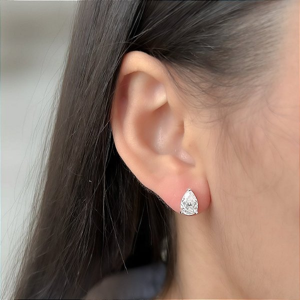 BRINCO PRATA FIXO GOTA MOISSANITE 6*9MM