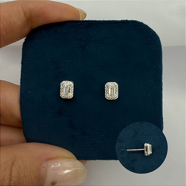BRINCO PRATA FIXO MOISSANITE BAGUETE 3*5MM CONTORNO CRAVEJADO ZIRCONIA