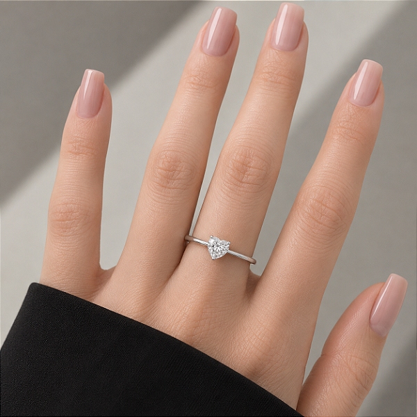 Anel Solitário Coração Moissanite em Prata 925 com Banho de Ródio 5mm