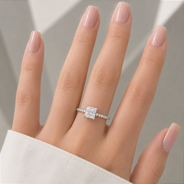 Anel Solitário Quadrado Moissanite em Prata 925 com Banho de Ródio