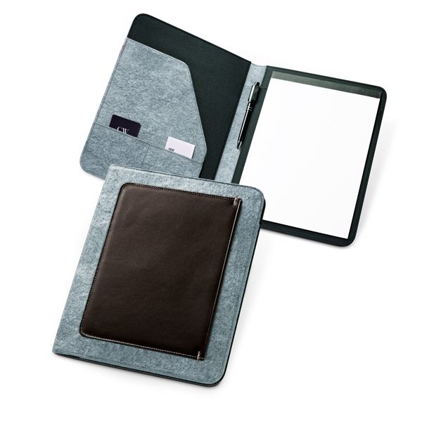 Pasta com bloco de anotaçoes